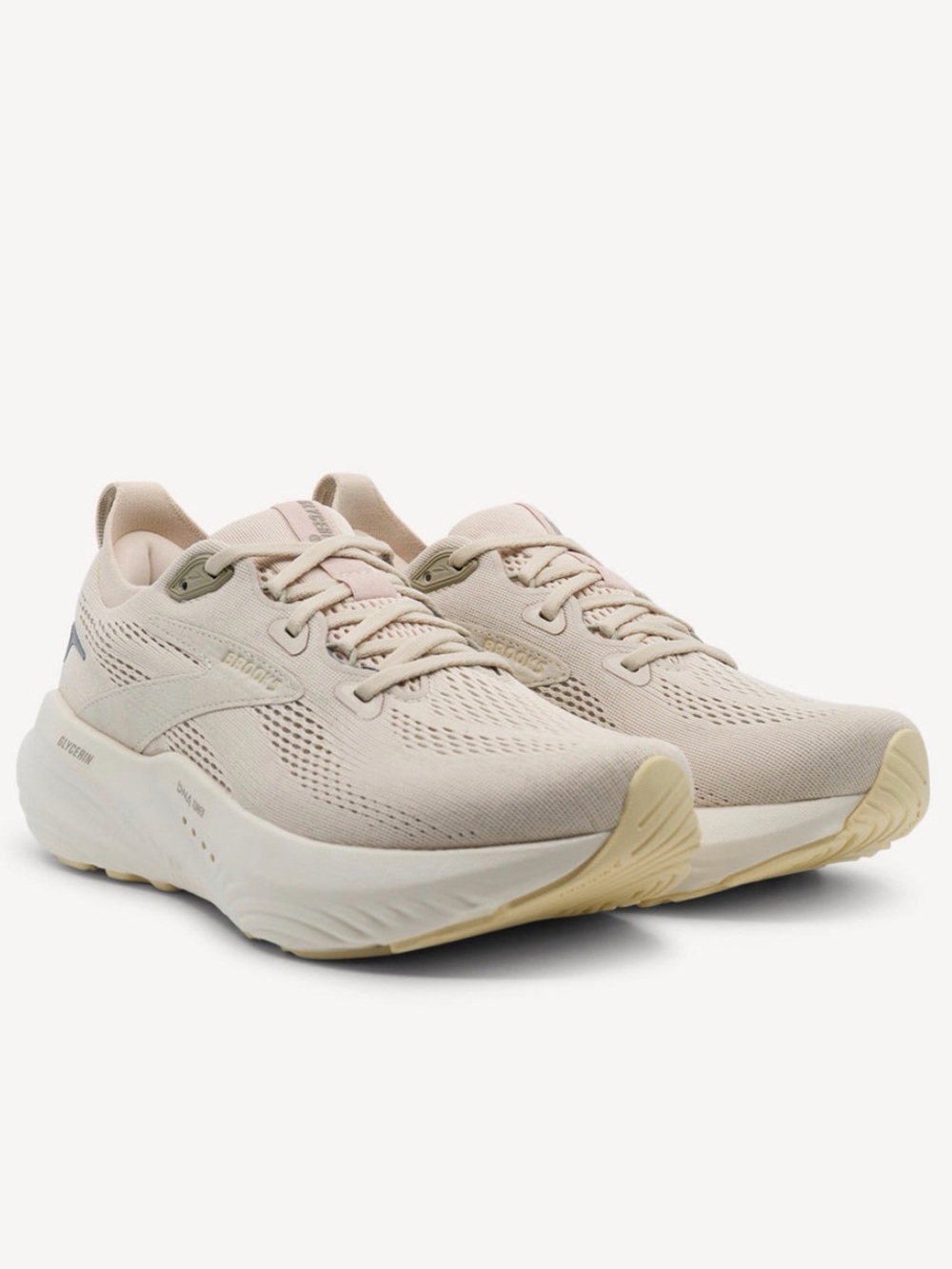 Brooks Women's Sneakers in Light Beige 7